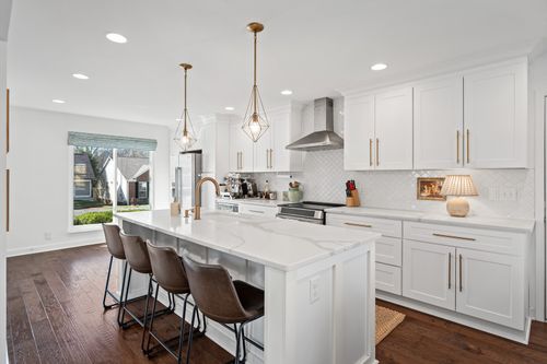 5213 Village Trce, Nashville, TN, 37211-6254 | Card Image