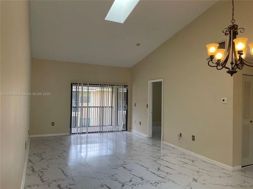 0-2243 Sw 80th Ter, Miramar, FL, 33025-2288 | Card Image