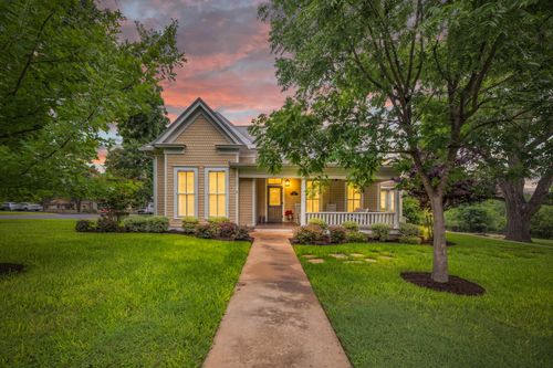 403 E 4th St, Georgetown, TX, 78626-5621 | Card Image