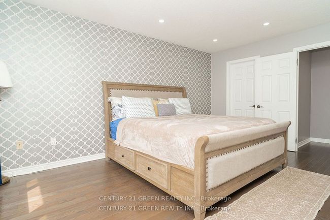 94 Snowling Dr, House attached with 6 bedrooms, 4 bathrooms and 2 parking in Ajax ON | Image 23