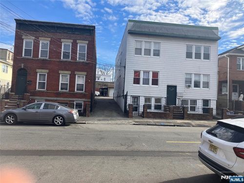 635-637 N 8th St, Newark, NJ, 07107-3511 | Card Image