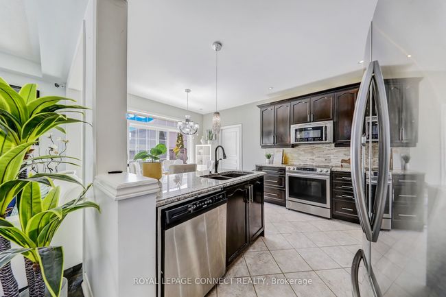 936 Langford St, House other with 5 bedrooms, 4 bathrooms and 4 parking in Oshawa ON | Image 11