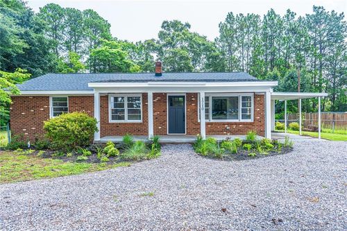1710 N Poplar St, Aberdeen, NC, 28315-3306 | Card Image