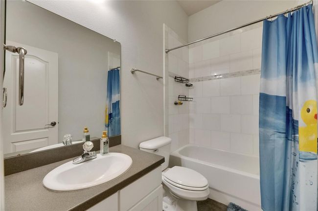 Bathroom #3 | Image 40