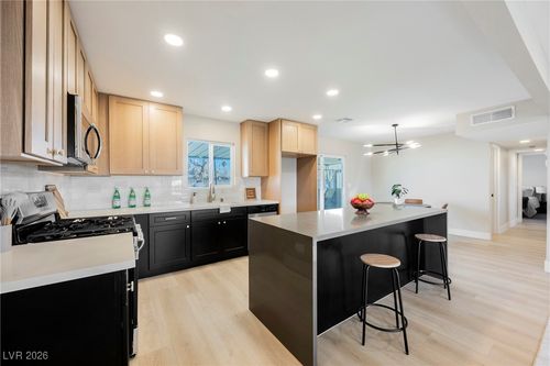 106 Juniper St, Henderson, NV, 89015-6102 | Card Image