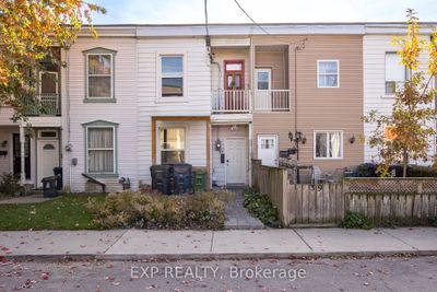 37 Vine Ave, House attached with 3 bedrooms, 3 bathrooms and null parking in Toronto ON | Image 1