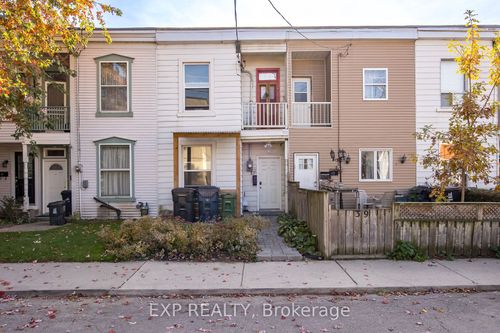 37 Vine Ave, Toronto, ON, M6P1V6 | Card Image