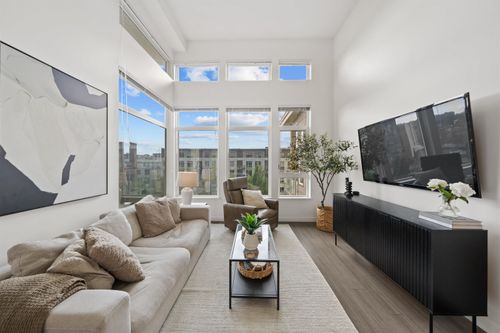 502-3263 Pierview Cres, Vancouver, BC, V5S0C3 | Card Image
