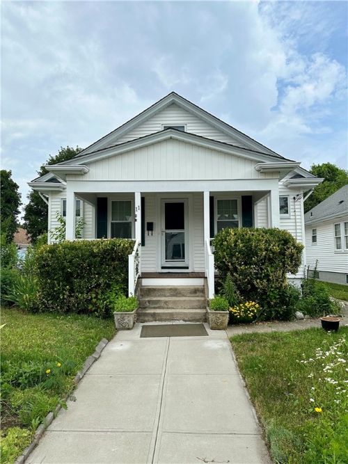 11 Griswold Ave, Cranston, RI, 02910-4208 | Card Image