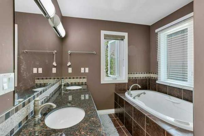 16 Oakwood Close, House other with 5 bedrooms, 4 bathrooms and 6 parking in Red Deer AB | Image 11
