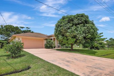 223 Sw Kestor Drive, House other with 4 bedrooms, 3 bathrooms and null parking in Port St Lucie FL | Image 3