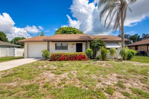 325 Se Bayview Ter, Port St. Lucie, FL, 34983-2113 | Card Image