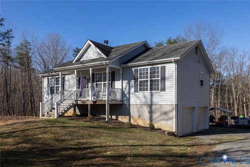 120 Oak Forest Ln, Louisa, VA, 23093-4572 | Card Image