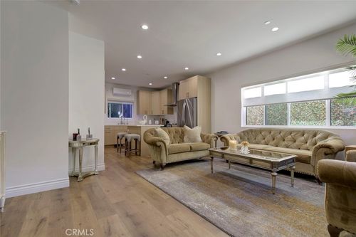 5206 Goodland Ave, Valley Village, CA, 91607-2316 | Card Image