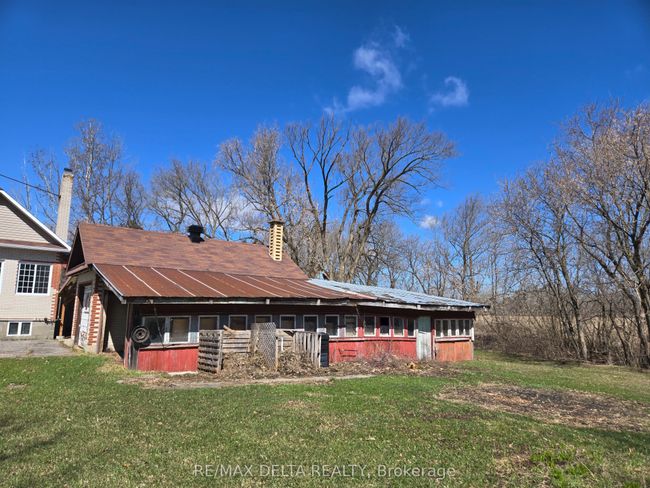 1015 Labrosse St, House other with 5 bedrooms, 2 bathrooms and 8 parking in Saint Eugene ON | Image 33
