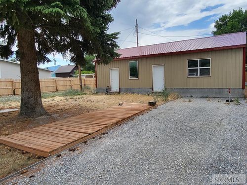 207 College St, Mackay, ID, 83251 | Card Image