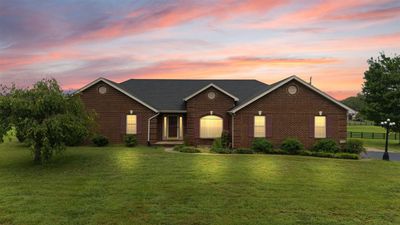 40 Buena Vista Estates, House other with 4 bedrooms, 2 bathrooms and null parking in Cave City KY | Image 1