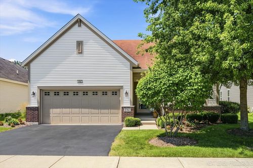 2747 Northmoor Dr, Naperville, IL, 60564-6027 | Card Image