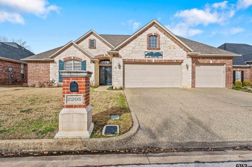2205 Dover Ln, Tyler, TX, 75703-5823 | Card Image