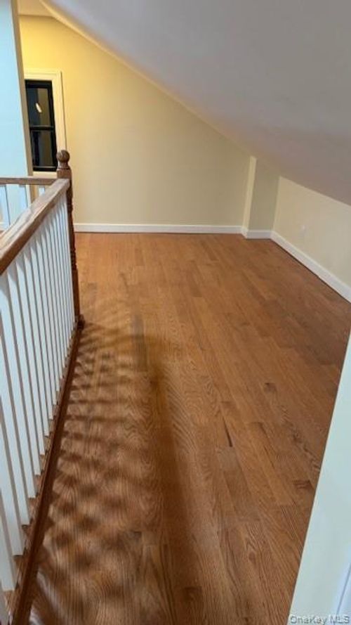 24106 141st Ave, Rosedale, NY, 11422-2004 | Card Image