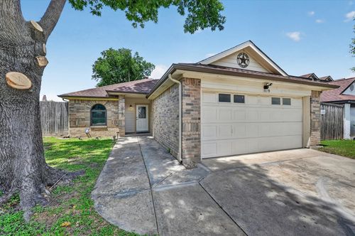 1419 Woodfern Dr, Arlington, TX, 76018-1202 | Card Image
