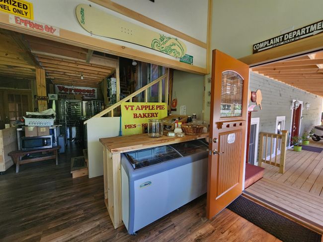 265 Depot St, House other with 3 bedrooms, 2 bathrooms and null parking in Proctorsville VT | Image 39