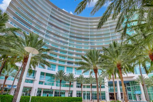 apt-ph05-1 N Ocean Blvd, Pompano Beach, FL, 33062-5748 | Card Image