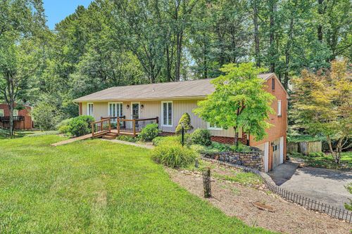 199 Stratford Dr, Blue Ridge, VA, 24064-1320 | Card Image