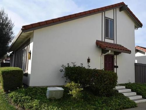 8063 Park Villa Cir, Cupertino, CA, 95014-4051 | Card Image