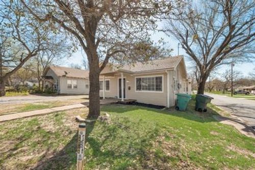 930 W Freeman St, Sherman, TX, 75092-5635 | Card Image