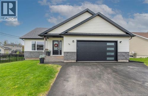 16 Pebble Creek Way, Moncton, NB, E1E0C8 | Card Image