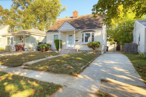 34270 Richard St, Wayne, MI, 48184-2429 | Card Image