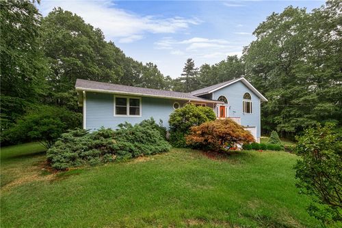 2157 Middle Road, East Greenwich, RI, 02818 | Card Image