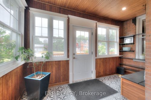 2027 Victoria St, Gorrie, ON, N0G1X0 | Card Image