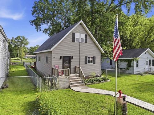 1316 Nippersink Dr, Spring Grove, IL, 60081-9398 | Card Image