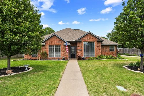 10601 Woodland Dr, Greenville, TX, 75402-3320 | Card Image