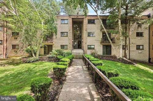 e-400 Glendale Rd, HAVERTOWN, PA, 19083-3152 | Card Image