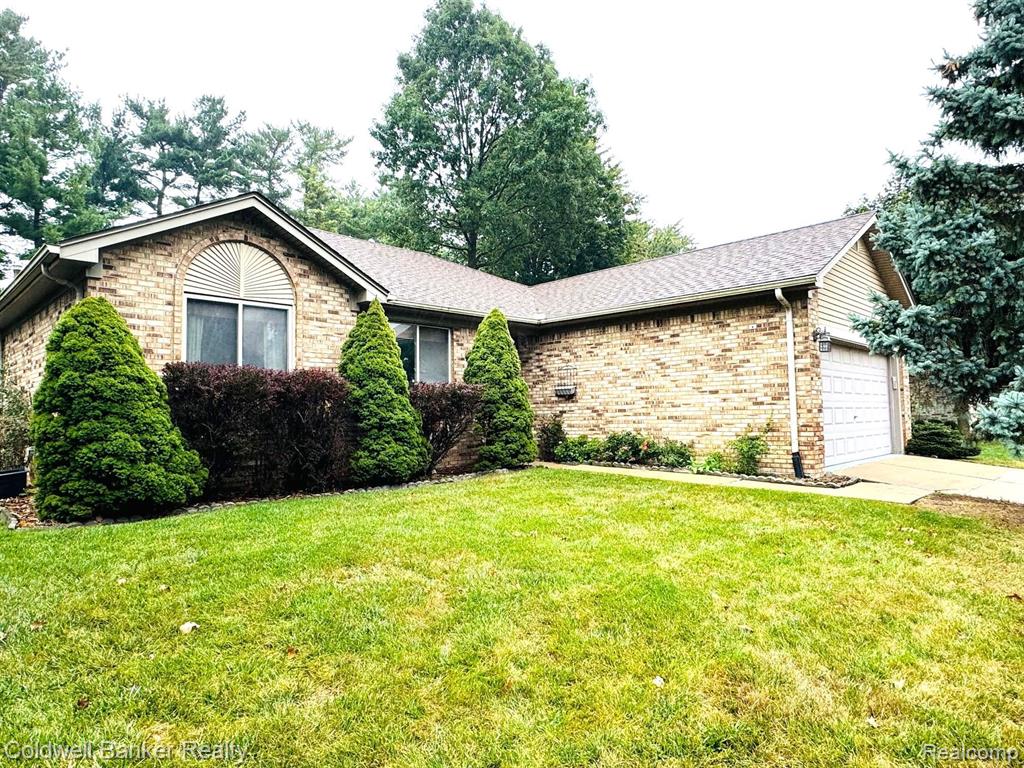 Mirage Ct, Warren, MI 48093