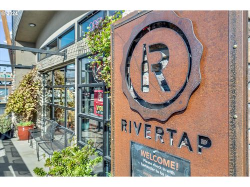 701 E 2nd St, The Dalles, OR, 97058-2417 | Card Image