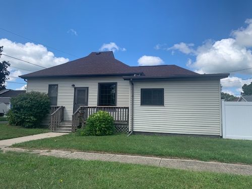 213 Dale Ave, Oglesby, IL, 61348-1537 | Card Image