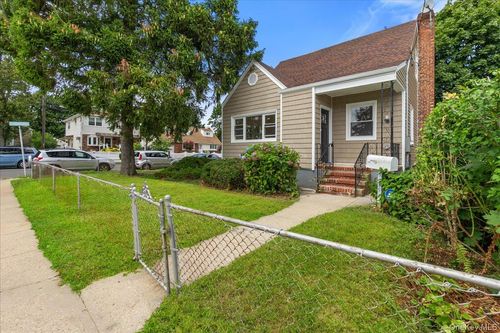1686 Rosalind Ave, Elmont, NY, 11003-1827 | Card Image