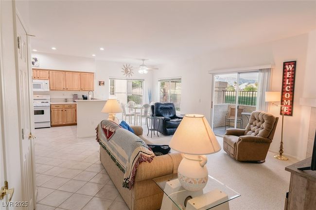 UNIT-101 - 4970 Black Bear Rd, Condo with 2 bedrooms, 2 bathrooms and null parking in Las Vegas NV | Image 7