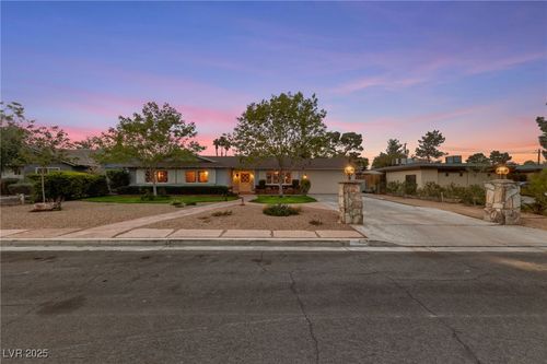 2400 Llewellyn Dr, Las Vegas, NV, 89102-2144 | Card Image