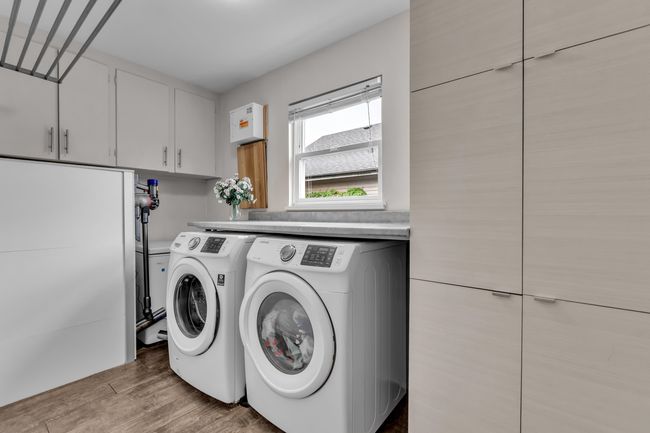12033 261 St, House other with 4 bedrooms, 3 bathrooms and 8 parking in Maple Ridge BC | Image 22