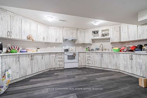 lower-level-legal-apt-75 Parkside Dr, Brampton, ON, L6Y3A2 | Card Image