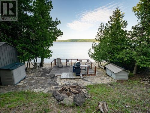 33 Sunova Beach Rd, Manitowaning, ON, P0P | Card Image
