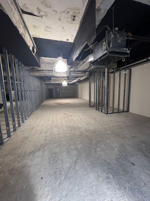 ts02-942 Main St, Hartford, CT, 06103-1214 | Card Image