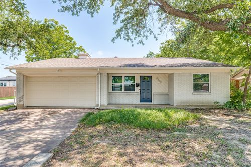 8705 Gladwood Ln, Dallas, TX, 75243-6409 | Card Image