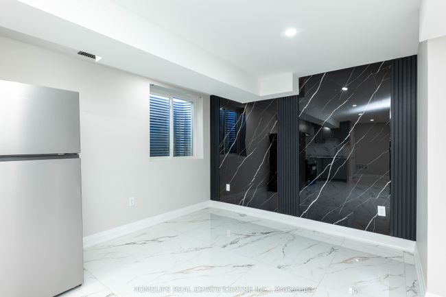 7 Markham St, House other with 6 bedrooms, 5 bathrooms and 4 parking in Brampton ON | Image 32