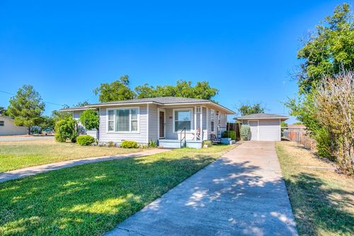 108 Largent Ave, Ballinger, TX, 76821-4120 | Card Image